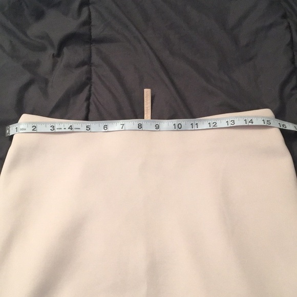 Catherine MaLanDrino light pink skirt​​ - Picture 4 of 8